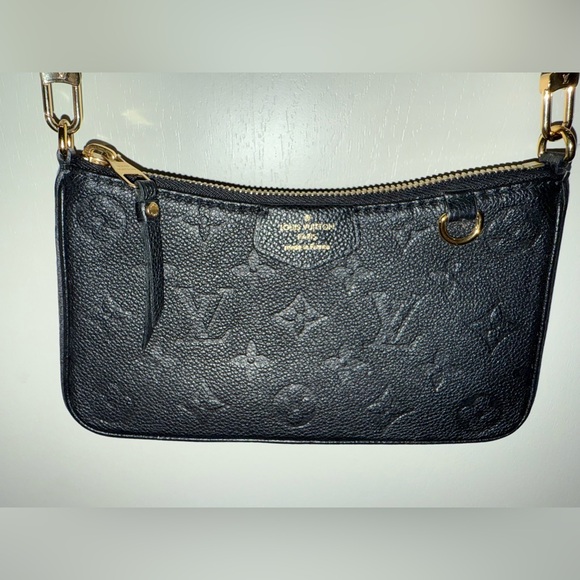 LV Monogram pouch - Picture 1 of 16